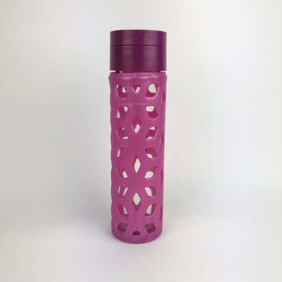 SOLD Lululemon Glass Water Bottle - Picture 4 of 13